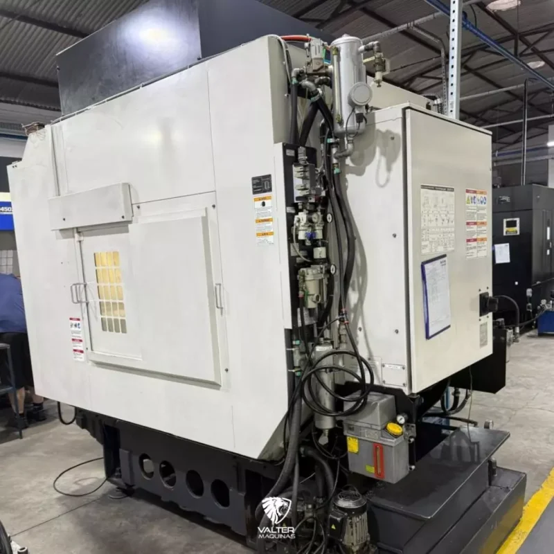 centro-de-usinagem-akira-seiki-rmv-700-apc-2011-06