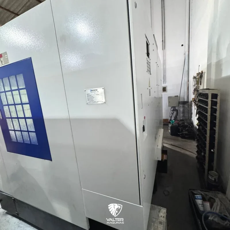 centro-de-usinagem-cnc-eurostec-km100l-1200-mm-siemens-ano-2022-08