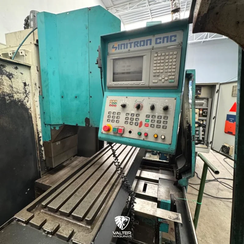 centro-de-usinagem-cnc-sinitron-b5nx-mitsubishi-curso-x-1040-mm-04