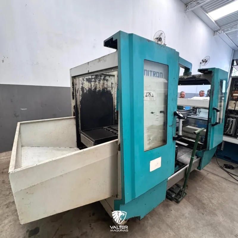 centro-de-usinagem-cnc-sinitron-b5nx-mitsubishi-curso-x-1040-mm-05