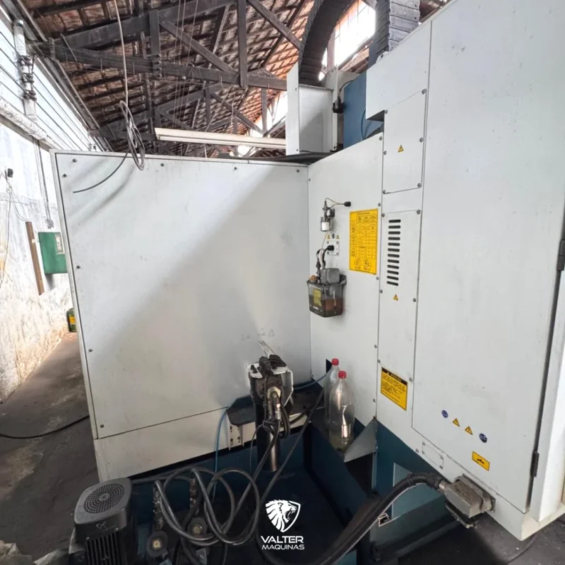 centro-de-usinagem-romi-discovery-1250-4-eixo-refrigerao-interna-07