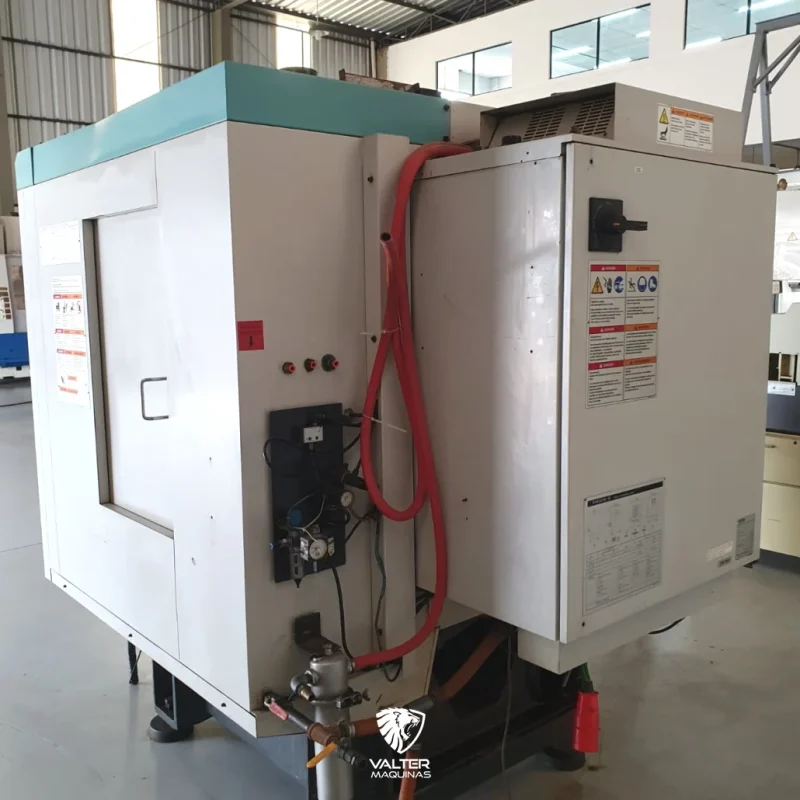 centro-de-usinagem-vertical-brother-tc-22a-com-4-eixo-rotativo-e-refrigerao-interna-04