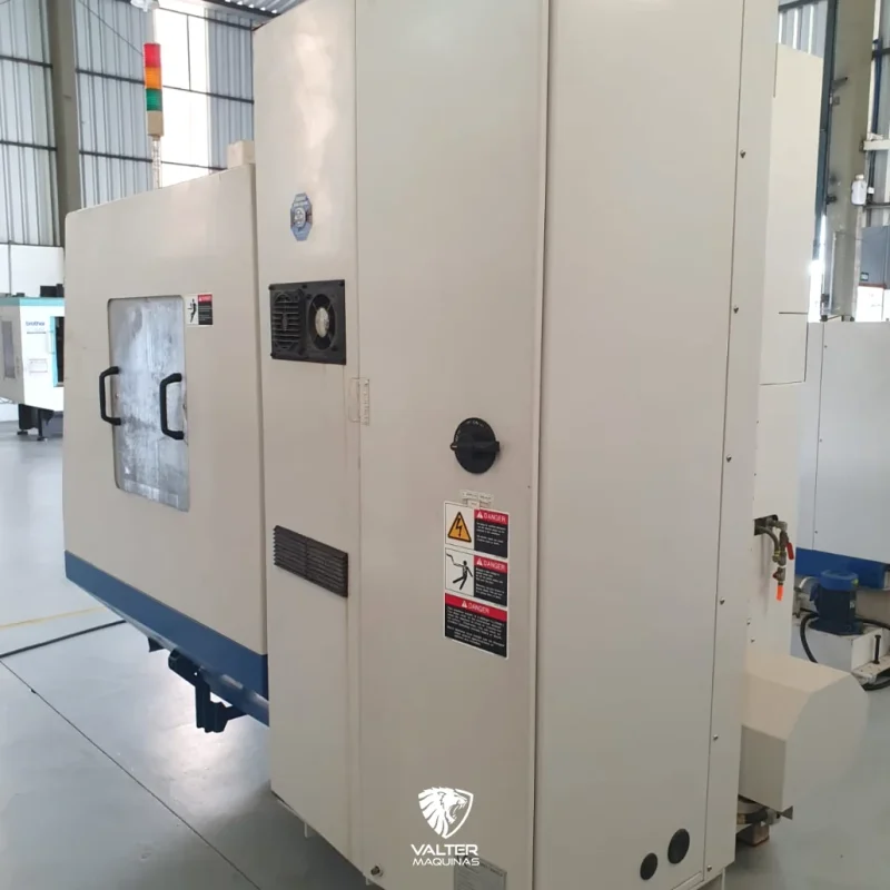 centro-de-usinagem-vertical-doosan-dmv-3016l-com-4-eixo-rotativo-e-subplate-01