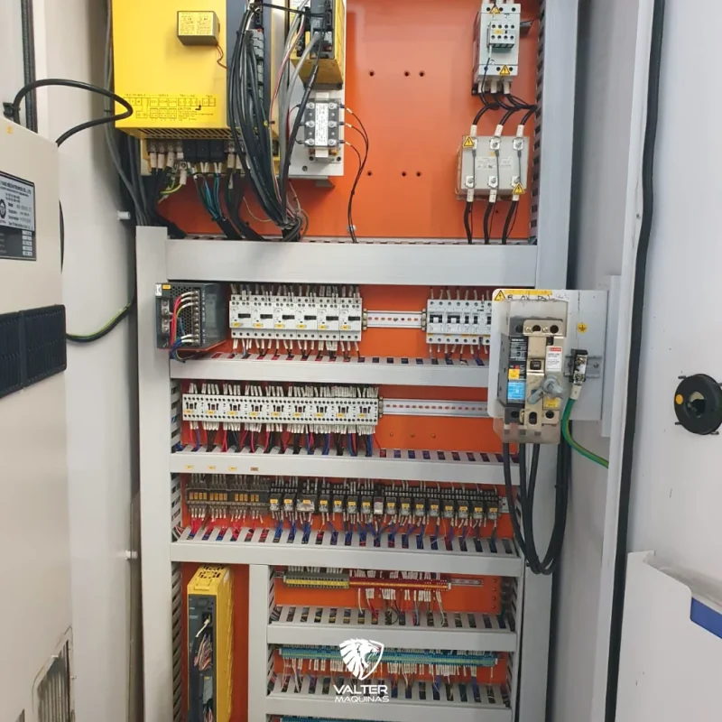 centro-de-usinagem-vertical-doosan-dmv-3016l-com-4-eixo-rotativo-e-subplate-05