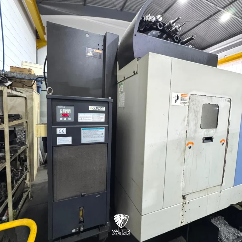centro-de-usinagem-vertical-doosan-dnm-400-com-4-eixo-rotativo-e-spindle-12000-rpm-02