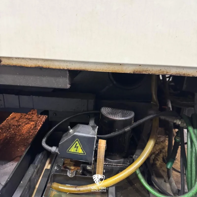 centro-de-usinagem-vertical-doosan-dnm-500-refrigerao-interna-20-bar-e-fanuc-i-series-06