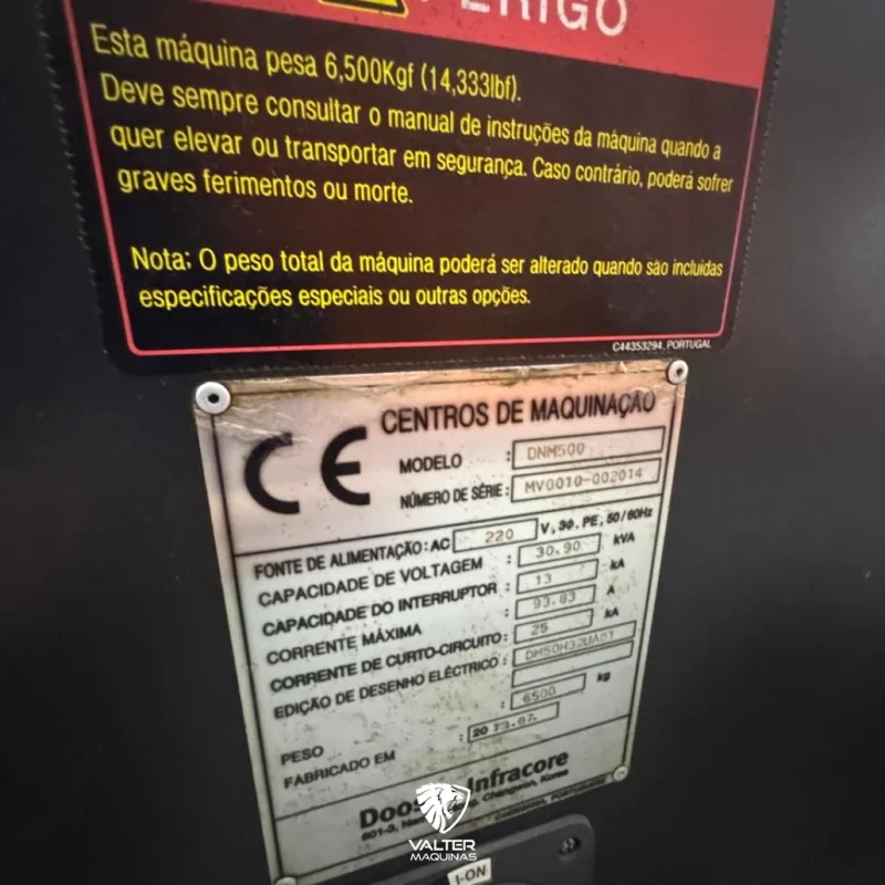 centro-de-usinagem-vertical-doosan-dnm-500-refrigerao-interna-20-bar-e-fanuc-i-series-07