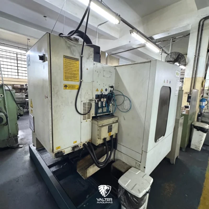centro-de-usinagem-vertical-romi-discovery-760-com-4-eixo-mgr230-e-siemens-shopmill-07