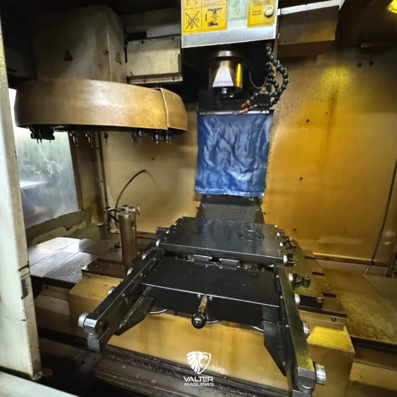 centro-de-usinagem-vertical-romi-discovery-760-com-troca-de-pallet-e-comando-fanuc-08