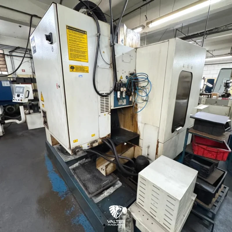 centro-de-usinagem-vertical-romi-discovery-760-comando-siemens-10000-rpm-04
