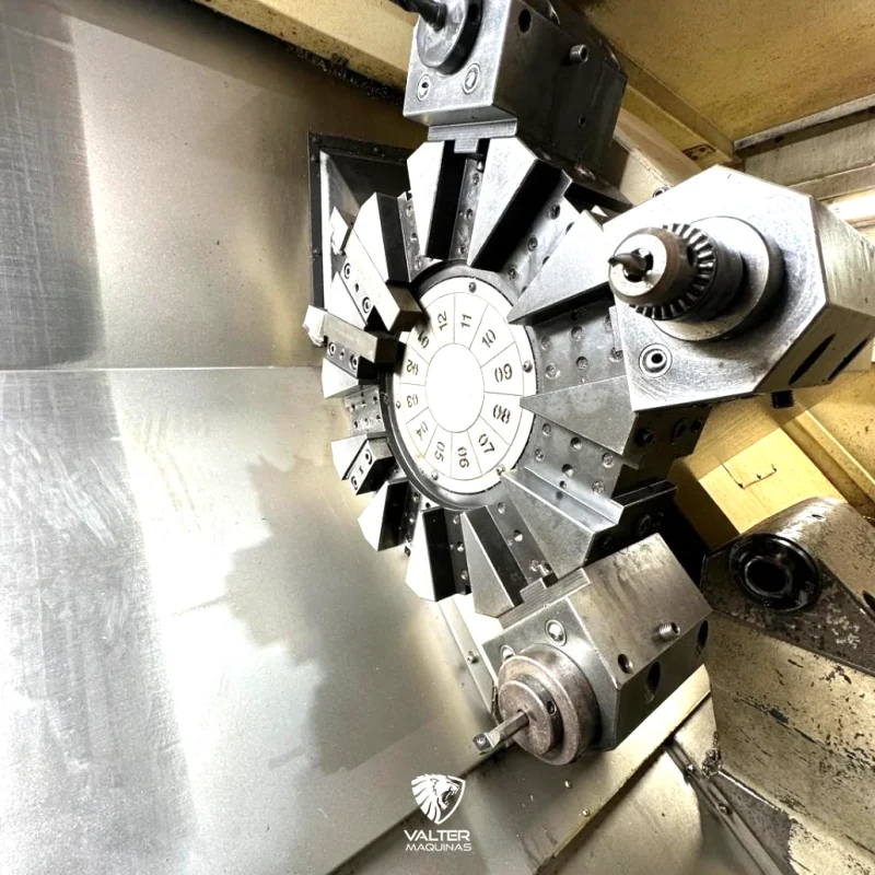torno-cnc-marca-romi-gl300-02