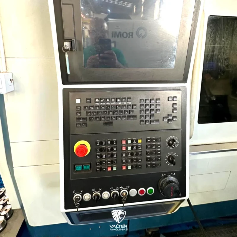 torno-cnc-marca-romi-gl300-10