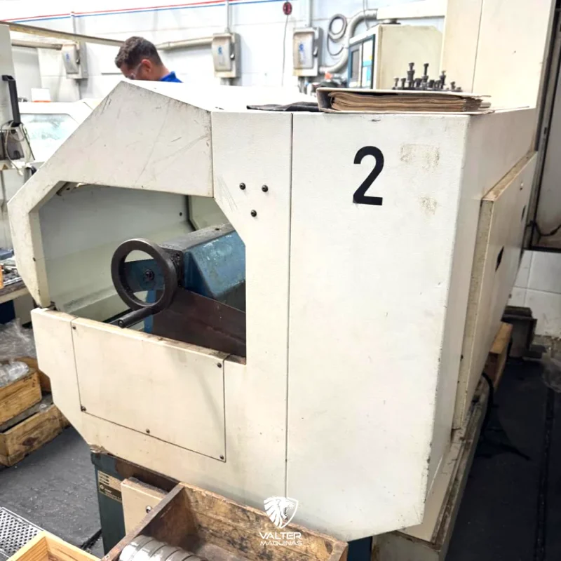 torno-cnc-romi-centur-30-comando-mach-9-ano-2000-01